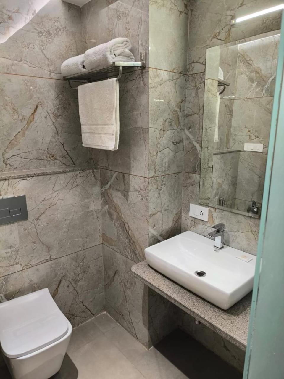 Hotel Jai Vilas Bhīlwāra Exteriér fotografie