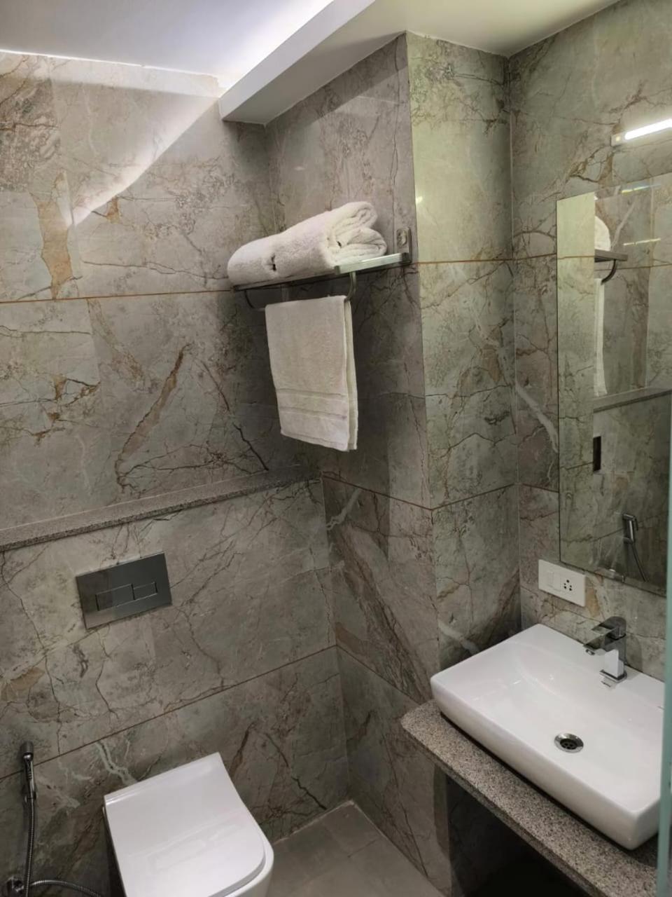 Hotel Jai Vilas Bhīlwāra Exteriér fotografie