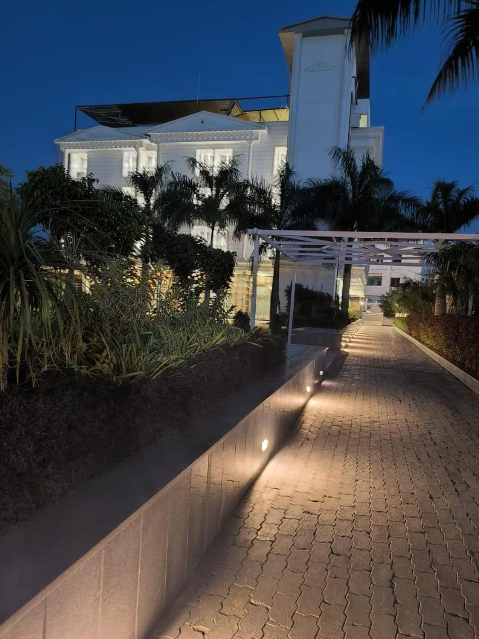 Hotel Jai Vilas Bhīlwāra Exteriér fotografie