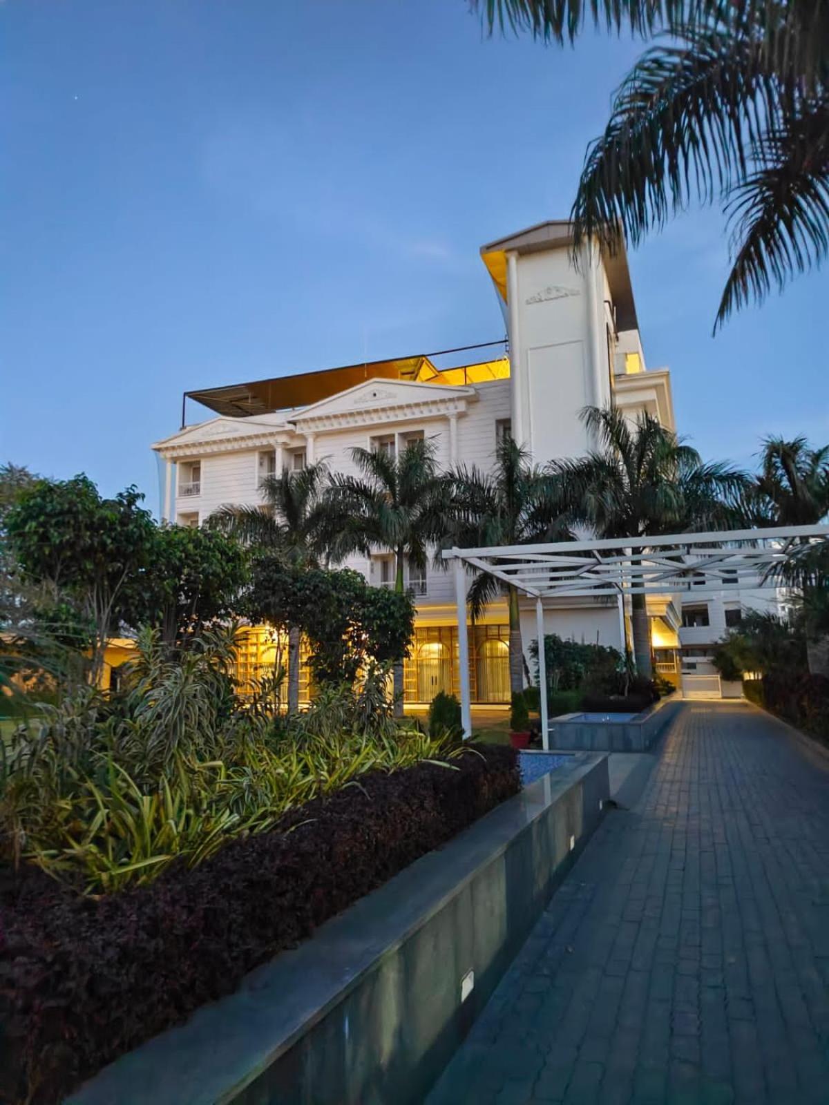 Hotel Jai Vilas Bhīlwāra Exteriér fotografie